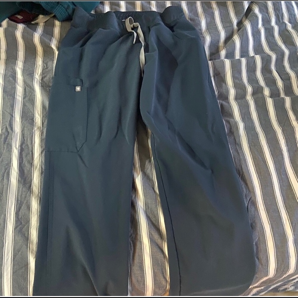 Kade women’s scrub pants -regular length